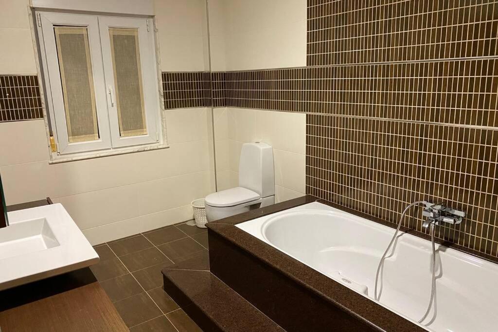 Apartamento De 4 Dormitorios En Camariñas المظهر الخارجي الصورة